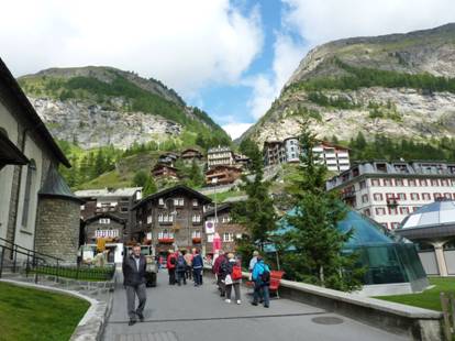 Schweiz Rundreise, Spaziergang durch Zermatt