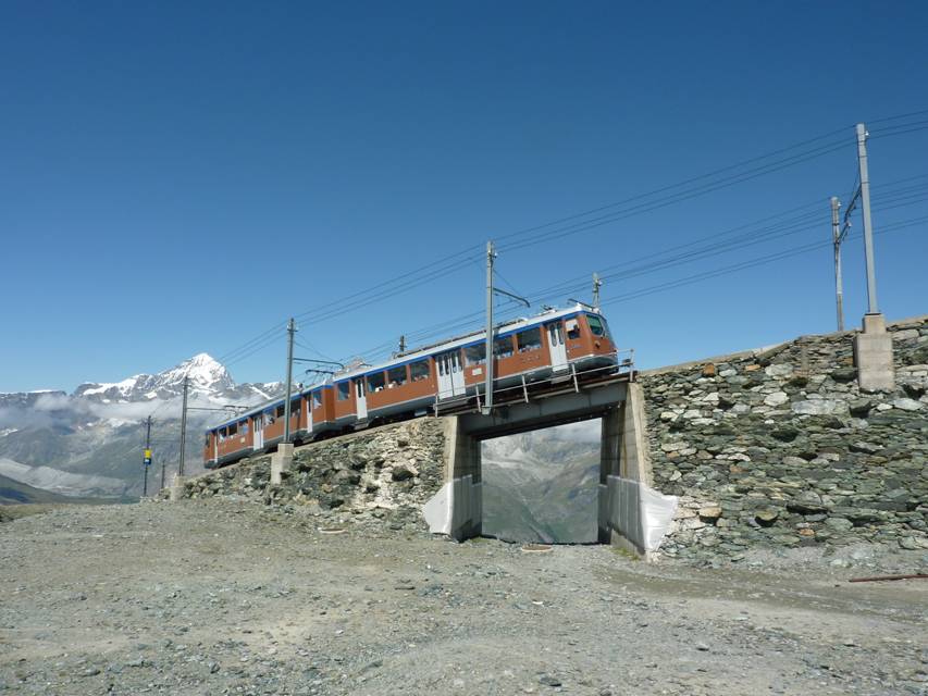 Schweiz Rundreise, Gornergratbahn, Zahnradbahn von Zermatt auf den Gornergrat