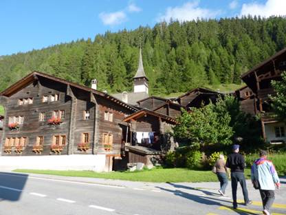 Schweiz Rundreise, Dorf Niederwald, Niderwaud in Walliserdeutsch